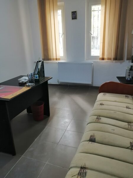 Crangasi, spatiu de inchiriat birou, arhiva,