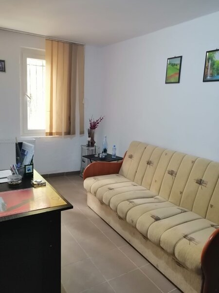 Crangasi, spatiu de inchiriat birou, arhiva,